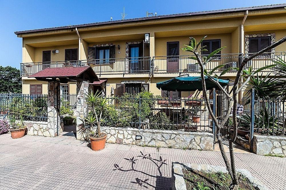 Bed And Breakfast Marina d'Aspra Bagheria Exterior foto