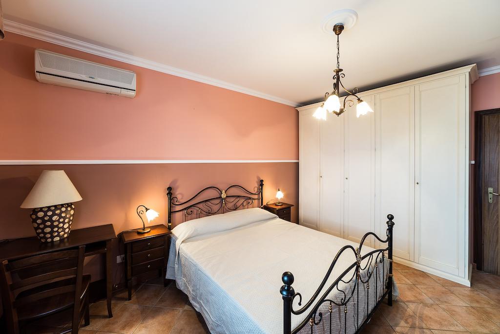 Bed And Breakfast Marina d'Aspra Bagheria Zimmer foto